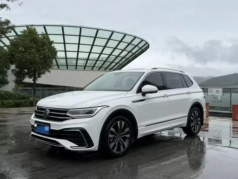 Volkswagen Tiguan L 2022