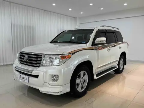 Toyota 兰德酷路泽 2015