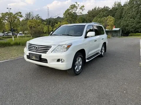 Lexus LX 2007