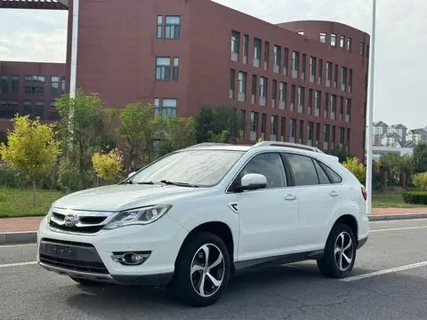 BYD S7 2015
