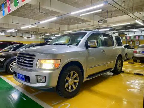 Infiniti QX 2004