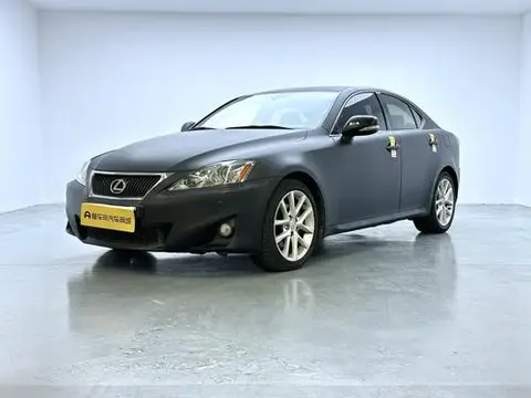 Lexus IS 2011
