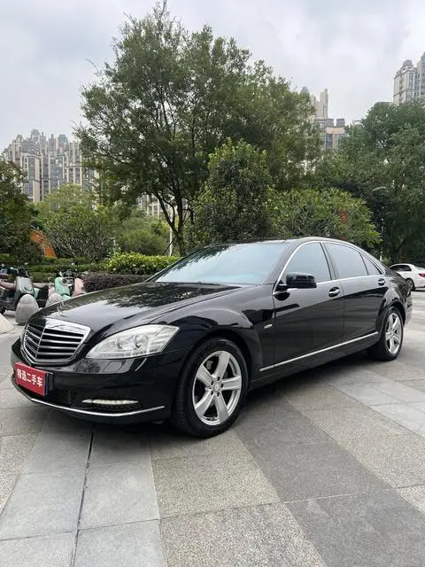 Mercedes-Benz S-Class 2012
