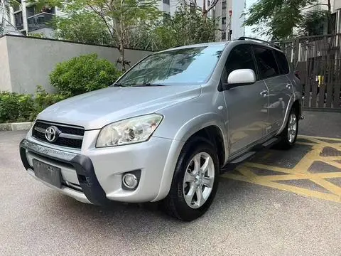 Toyota RAV4 2011