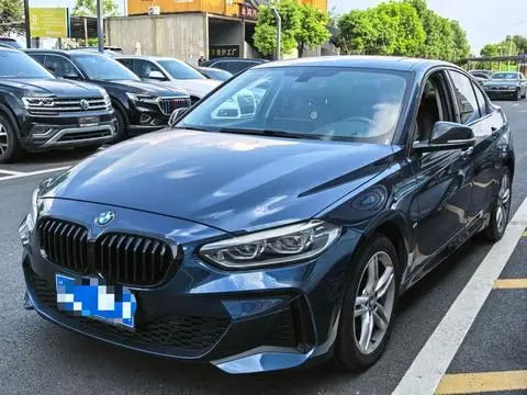 BMW 1 Series 2021 — фото 1