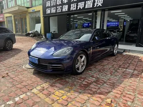 Porsche Panamera 2019