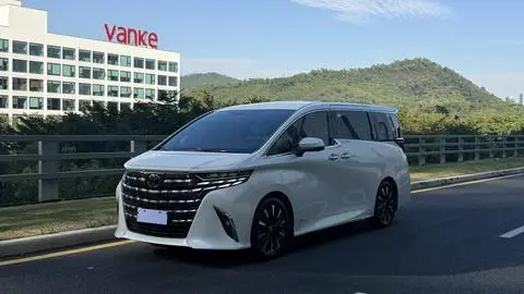Toyota 埃尔法 2023