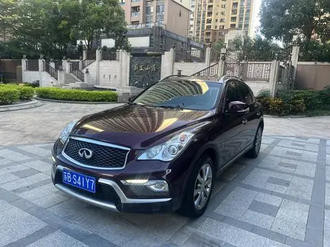 Infiniti QX50 2015 — фото 1