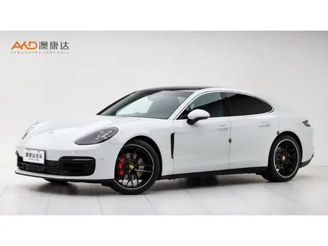 Porsche Panamera 2023