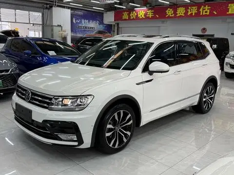 Volkswagen Tiguan L 2021 — фото 1