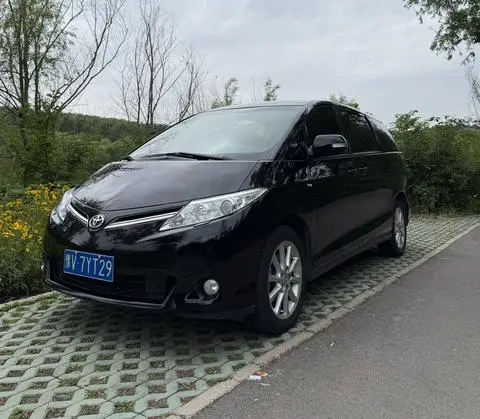Toyota 普瑞维亚 2016