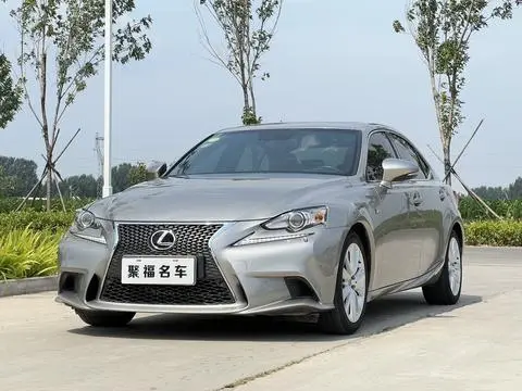 Lexus IS 2013