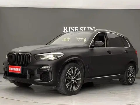 BMW X5 2020 — фото 1
