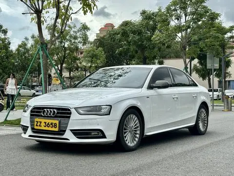 Audi A4L 2015