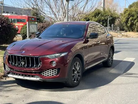 Maserati Levante 2016