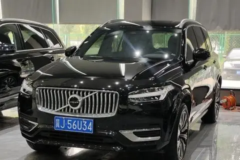 Volvo XC90 2025