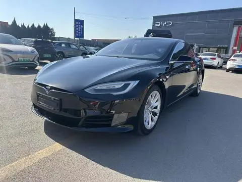 Tesla Model S 2016 — фото 1