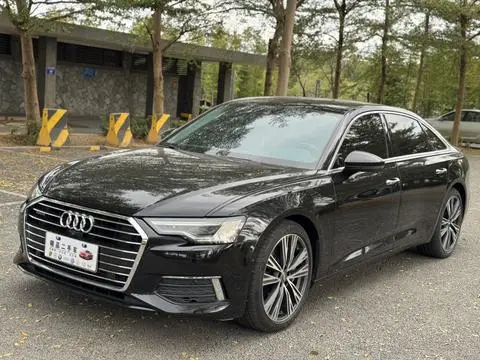 Audi A6L 2022