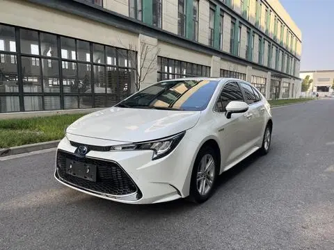 Toyota 雷凌 2019 — фото 1