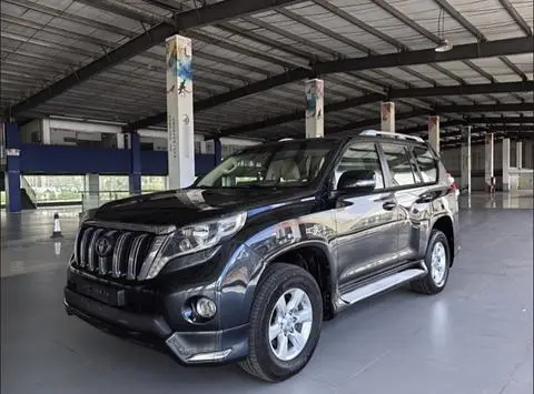 Toyota Prado 2017 — фото 1