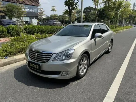 Toyota Crown 2010
