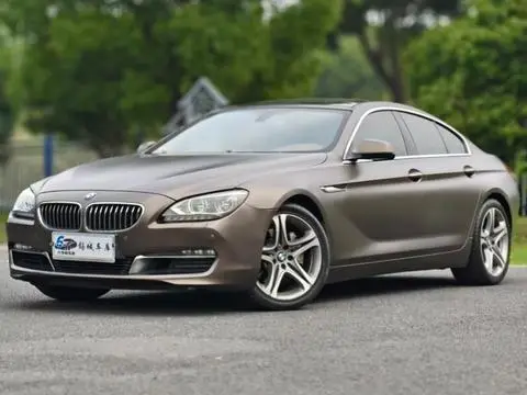 BMW 6 Series 2012 — фото 1