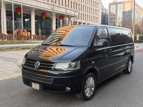 Volkswagen 凯路威 2015