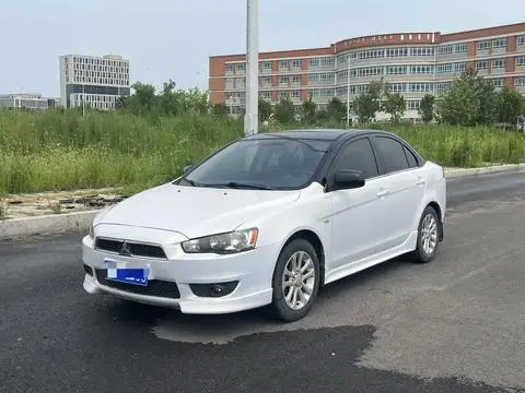 Mitsubishi 翼神 2011
