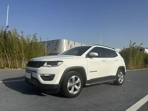 Jeep 指南者 2017