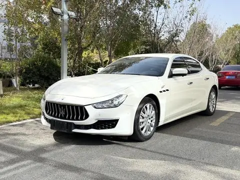 Maserati Ghibli 2022 — фото 1