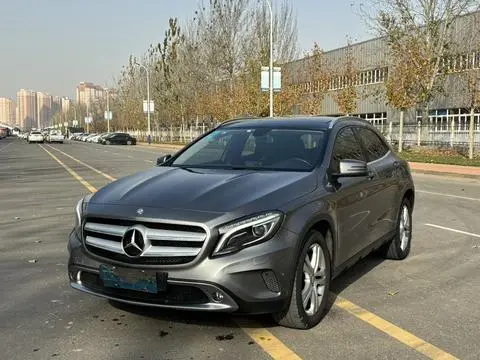 Mercedes-Benz GLA 2015