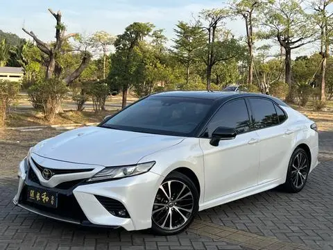 Toyota Camry 2019