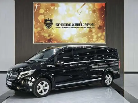 Mercedes-Benz 威霆 2018