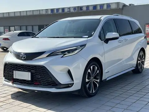 Toyota Granvia 2023