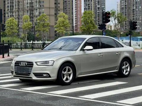 Audi A4L 2016