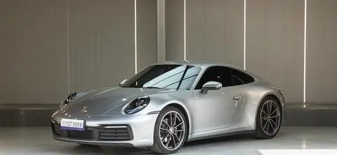 Porsche 911 2020 — фото 1