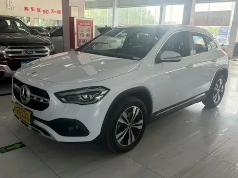 Mercedes-Benz GLA 2020