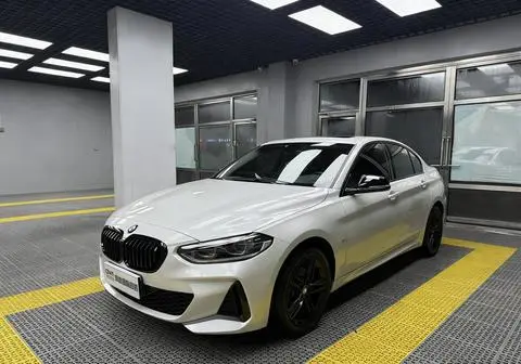 BMW 1 Series 2021