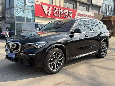 BMW X5 2021 — фото 1