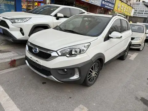 BAIC Q25 2016