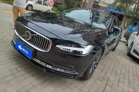 Volvo S90 2023
