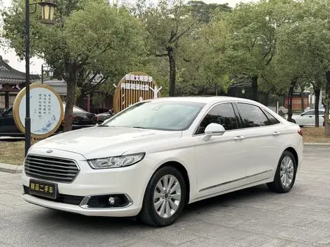 Ford 金牛座 2018