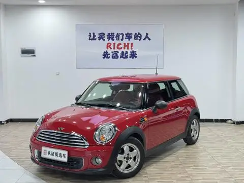 MINI MINI 2011
