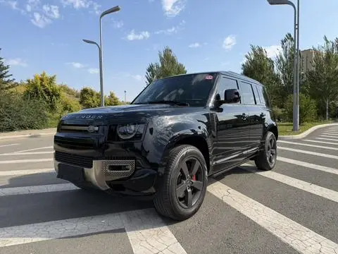 Land Rover 卫士 2025