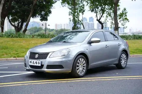 Suzuki 凯泽西 2011