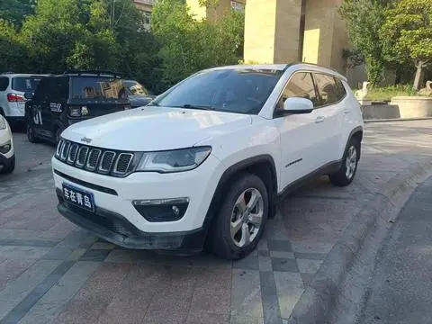 Jeep 指南者 2017