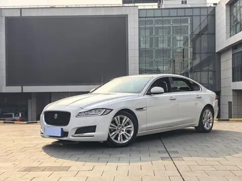 Jaguar XFL 2018