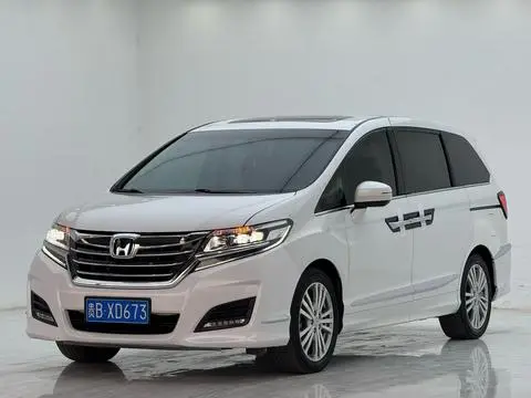 Honda 艾力绅 2016