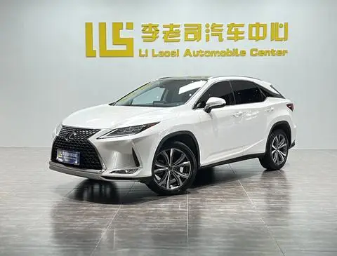Lexus RX 2020 — фото 1