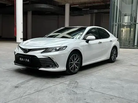 Toyota Camry 2021